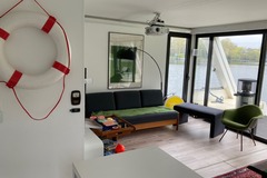Rentals: Fully equipped cozy houseboat loft in the heart of Berlin