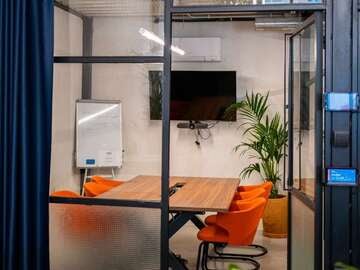 Vermieten: Meeting Rooms at AREA Coworking - up to 8 pax